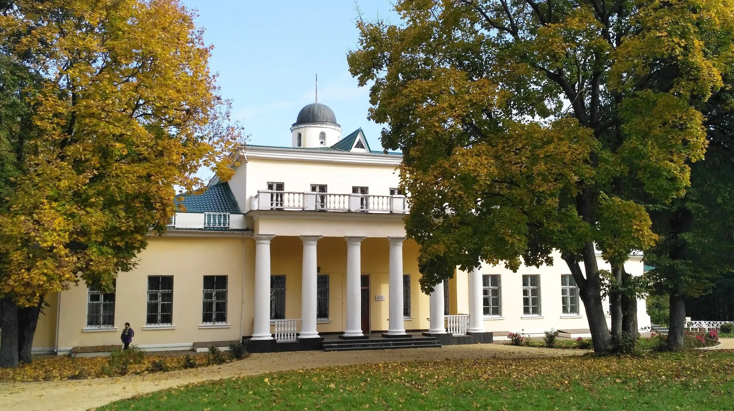 Село Овстуг усадьба Тютчева. Музей заповедник Тютчева в селе Овстуг. Музей заповедник Овстуг Брянск. Село Овстуг Брянская область.