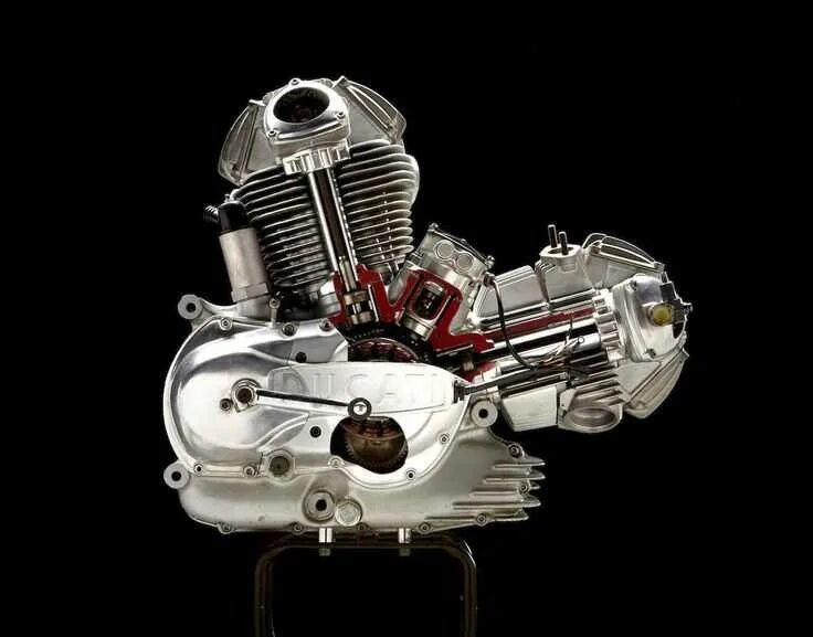 Лучший двигатель мотоцикла. V образный двигатель на мотоцикл. V образный двигатель на мотоцикл. Мотор v твин-2. Harley davidson v twin.