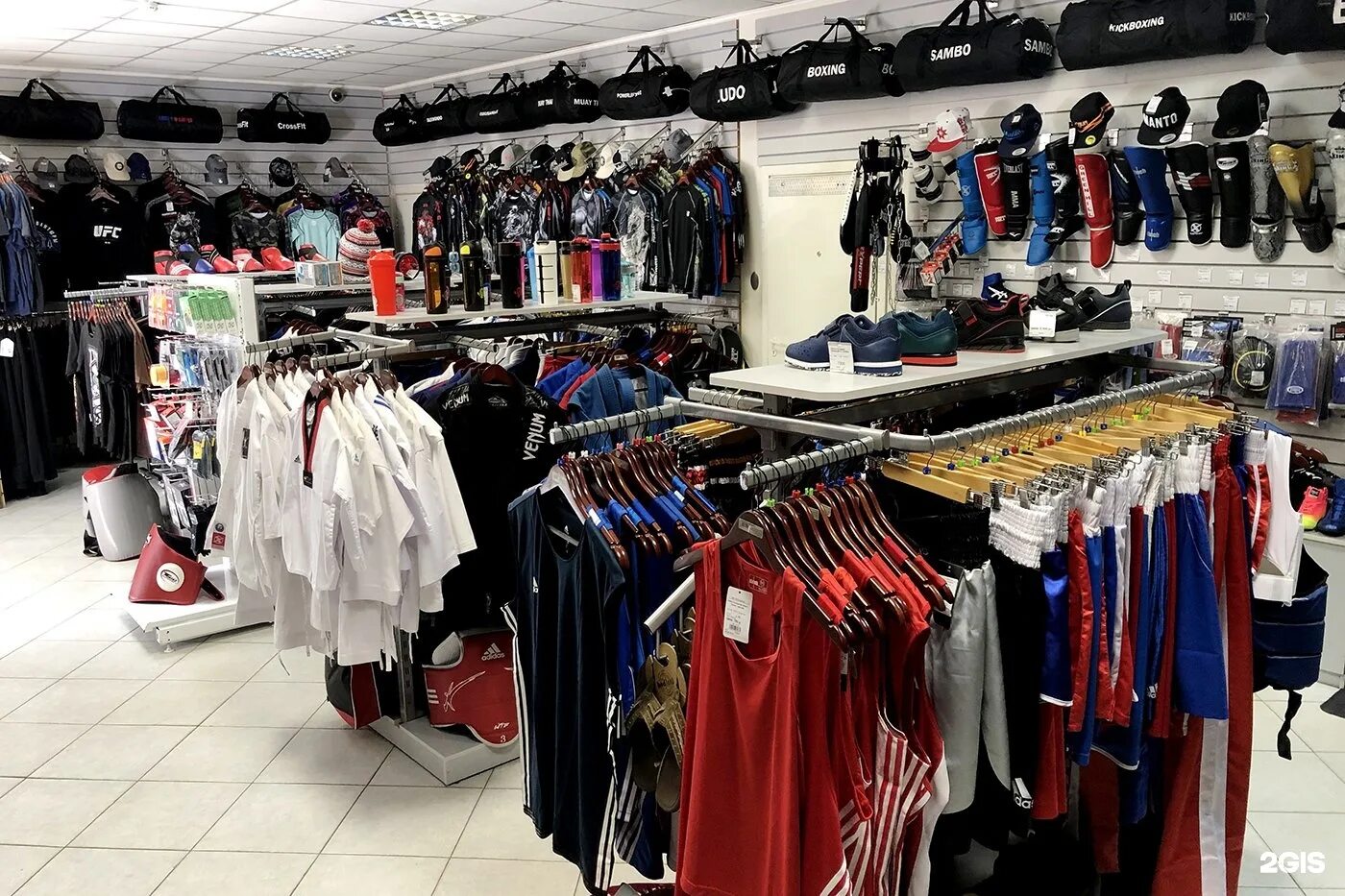 магазины со шнурами анапа. одежда доставщиков спб. магазин спортфайтер. финская одежда в санкт-петербурге. магазины верхней одежды санкт.