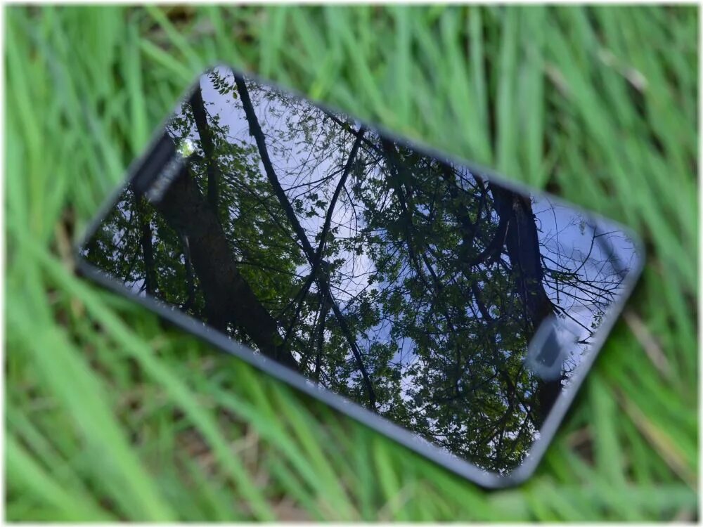 найти потерянный телефон по номеру. земля и смартфон. найти телефон. где хранятся удаленные фото на андроиде. выключение телефона по номеру телефона.