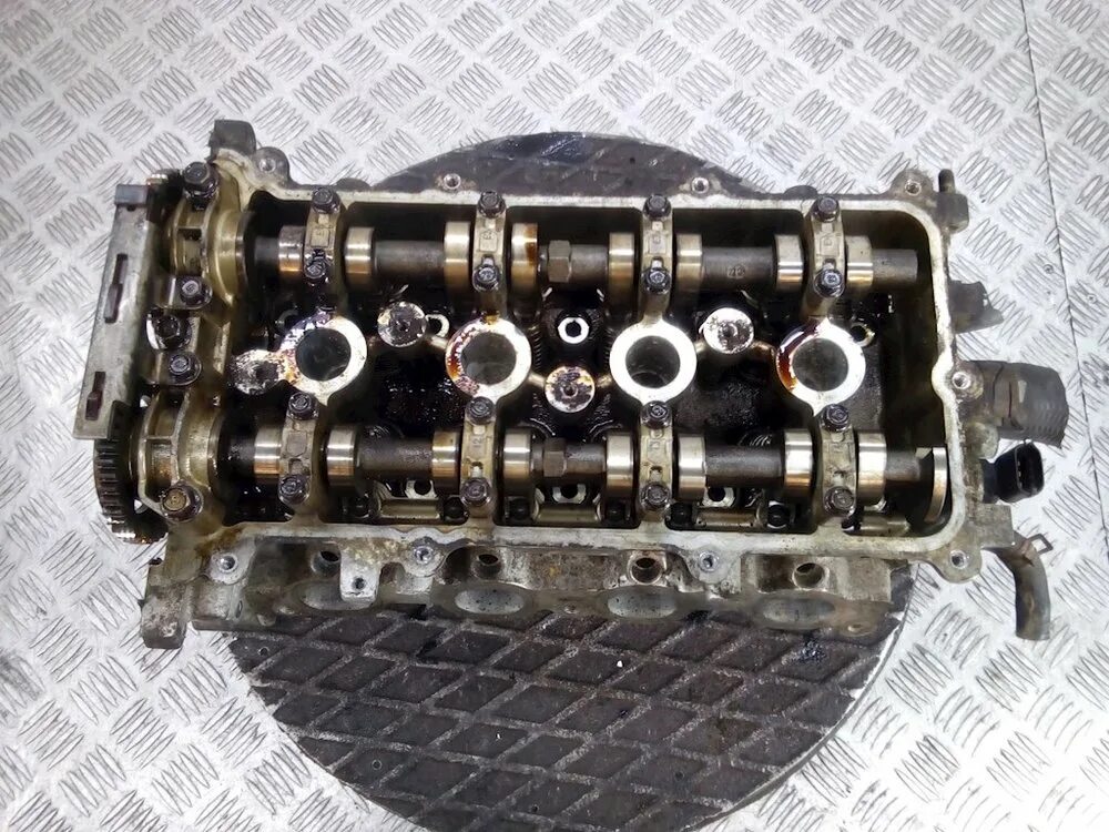 Хендай акцент головка двигателя. Хендай матрикс гбц. Хундай матрикс распредвал 1. Гбц хендай акцент 1. Матрикс головка гбц.