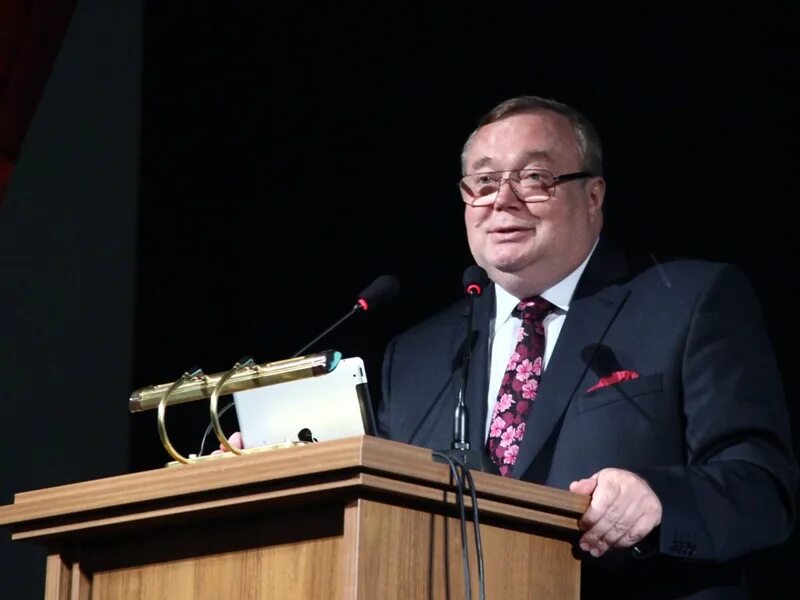 Петров владимир иванович волгоград. Академик сидоренко василий васильевич. Академик рамн геннадий алексеевич рябов. Академики академии медицинских наук. Ильин леонид андреевич академик рамн.