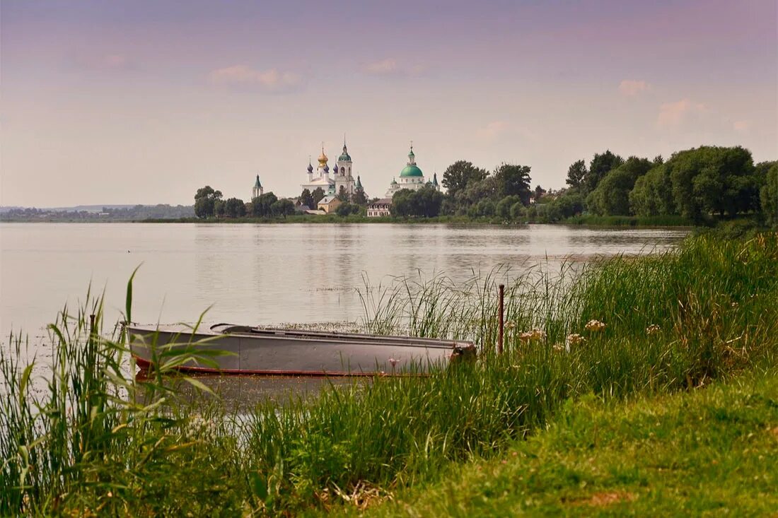 Озеро Неро Ростов Великий. Ростов Ярославский озеро Неро. Ярославль озеро Неро. Ростов Великий набережная озера Неро.