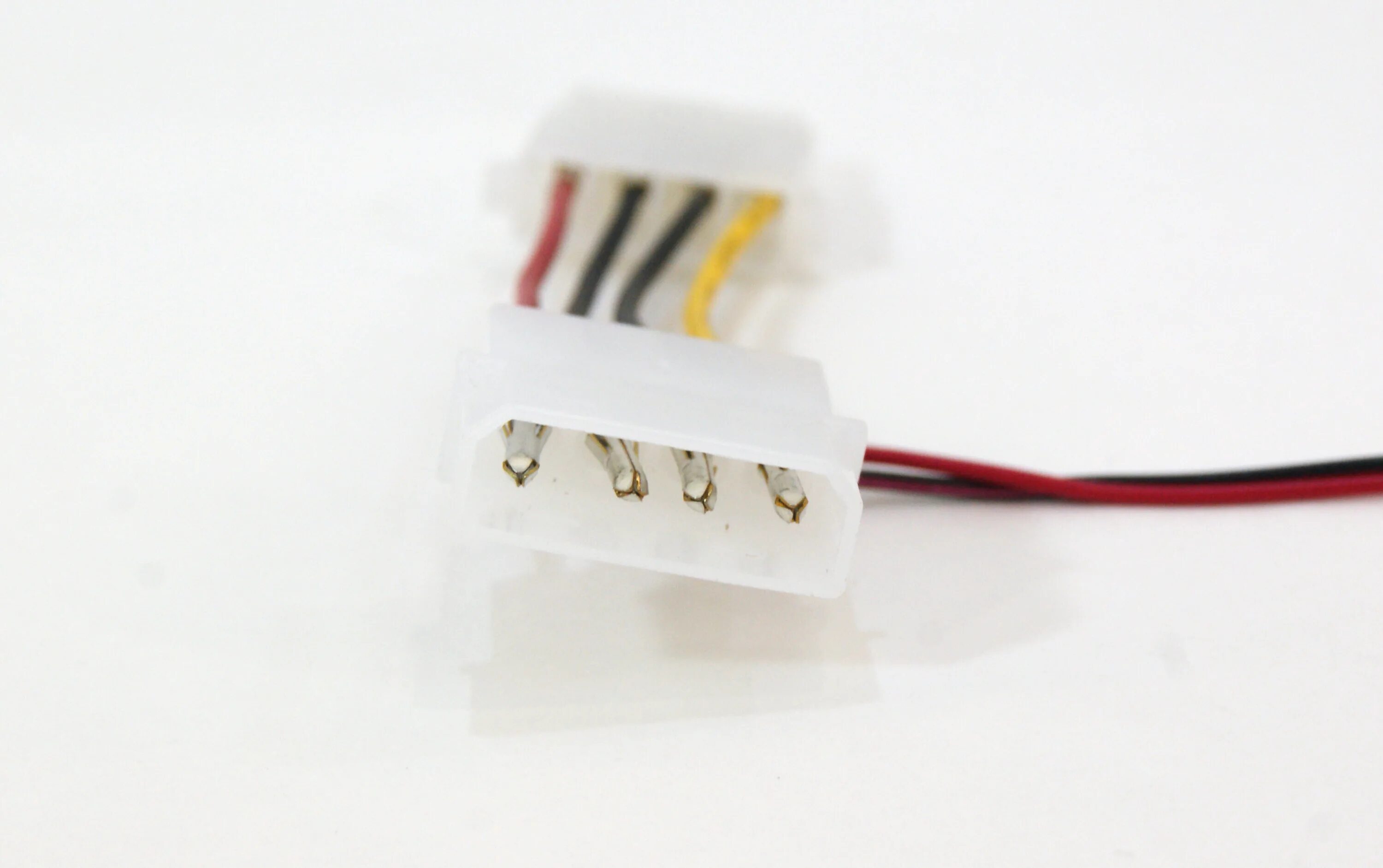 Разветвитель Molex 3 Pin. Разветвитель питания с Molex — Fan 3pin мама. Разветвитель Molex 4 Molex. Molex 4 пин разъем папа мама. 4 pin мама