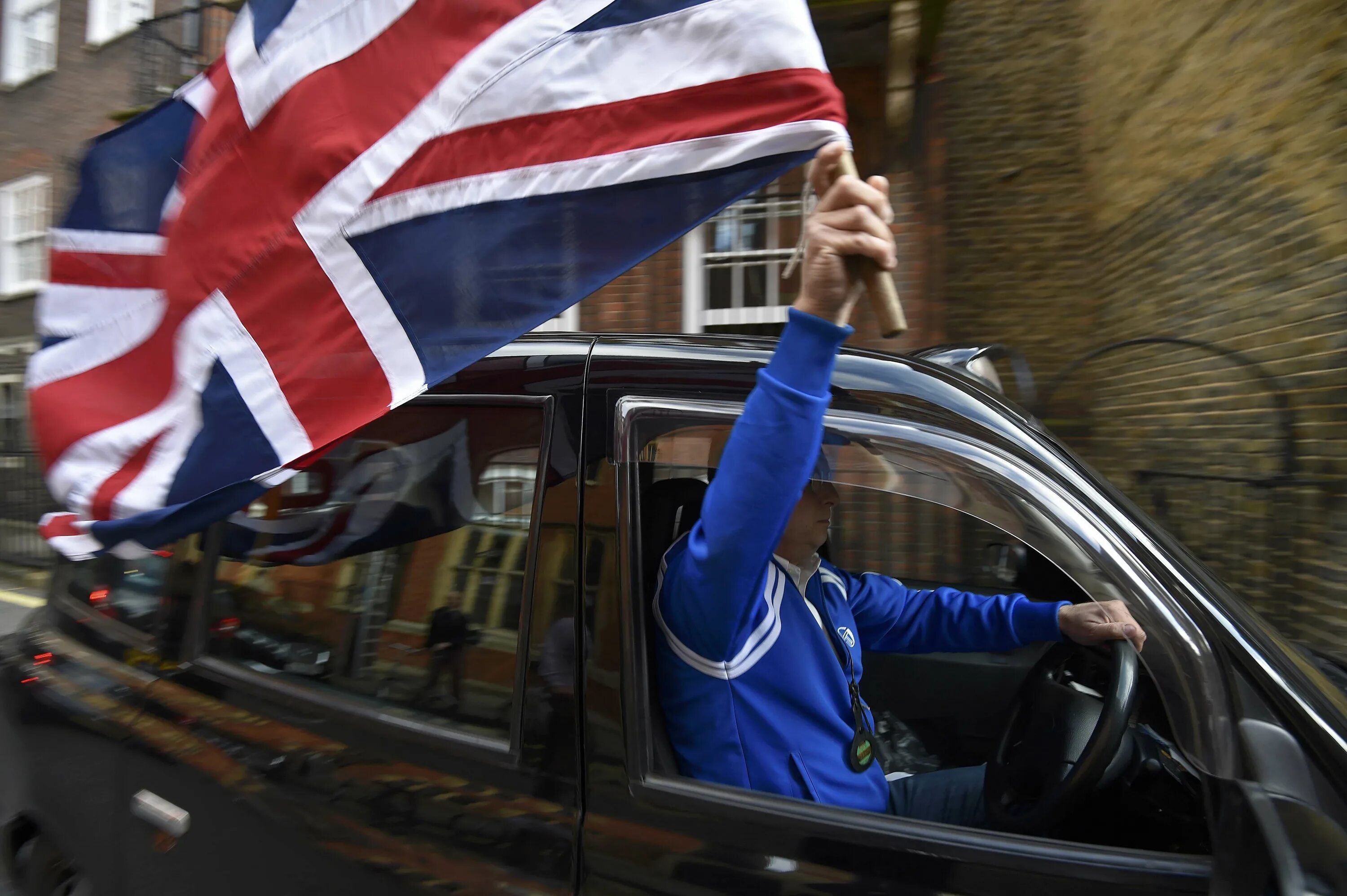 Британия и Германия. Из Британии в Францию. Referendum great Britain. Обвиняемые великобритания