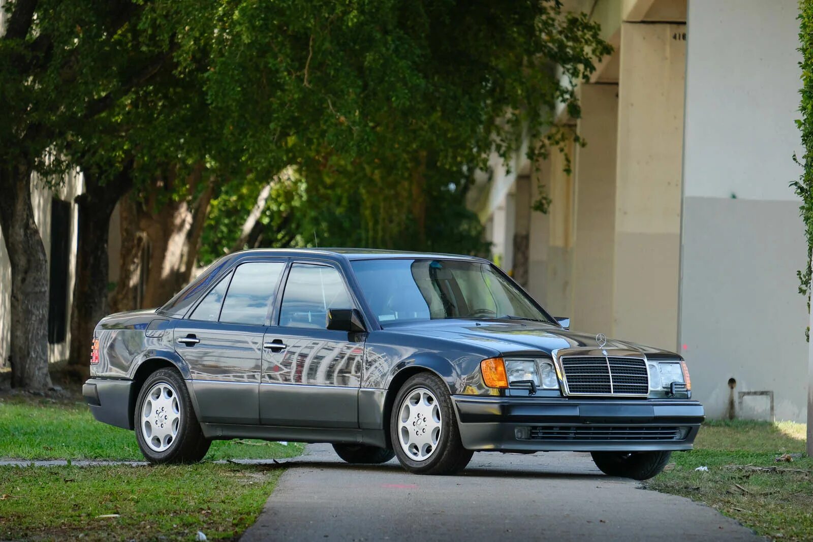 Mercedes 500e. Mercedes Benz w124 e500. Mercedes w124 e500. Mercedes-Benz 500 e. Мерседес w124 500.