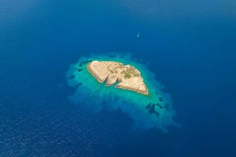 Крупнейшие острова средиземного моря