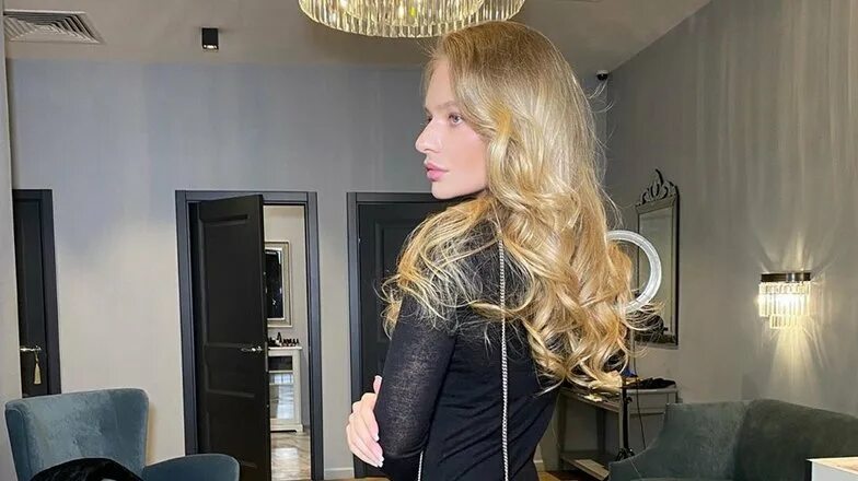 Где жила дочь пескова. Дочь пескова. дочь пескова фото.