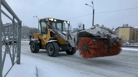 Две снегоуборочные