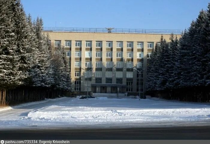 Положение со ран. Институт ядерной физики со ран. новосибирский институт ядерной физики. директор института ядерной физики новосибирск. институт ядерной физики со ран сотрудники ияф со ран.