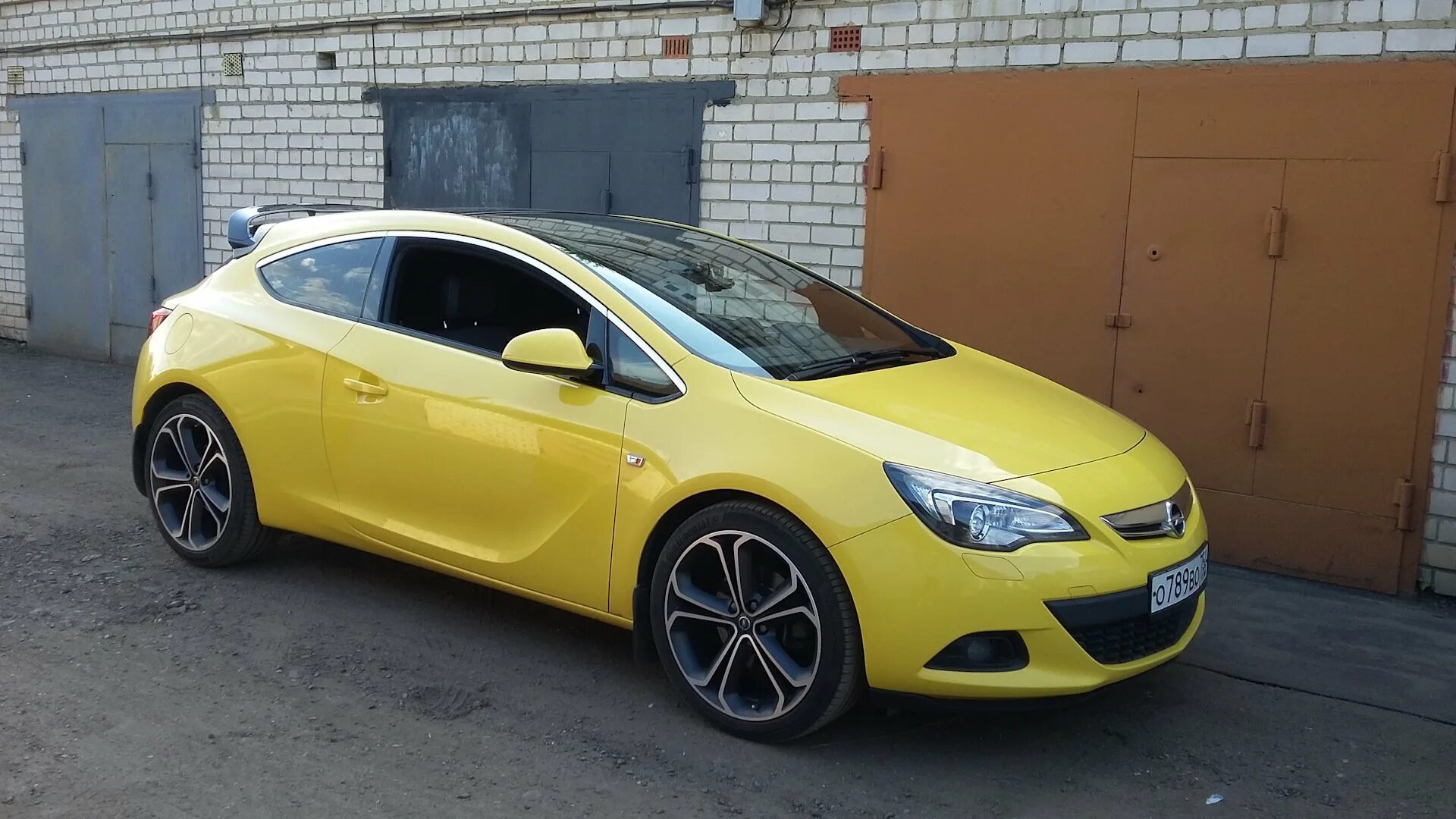 Opel astra gtc. 4 turbo. 6. Opel astra j 1. Opel astra gtc 1.