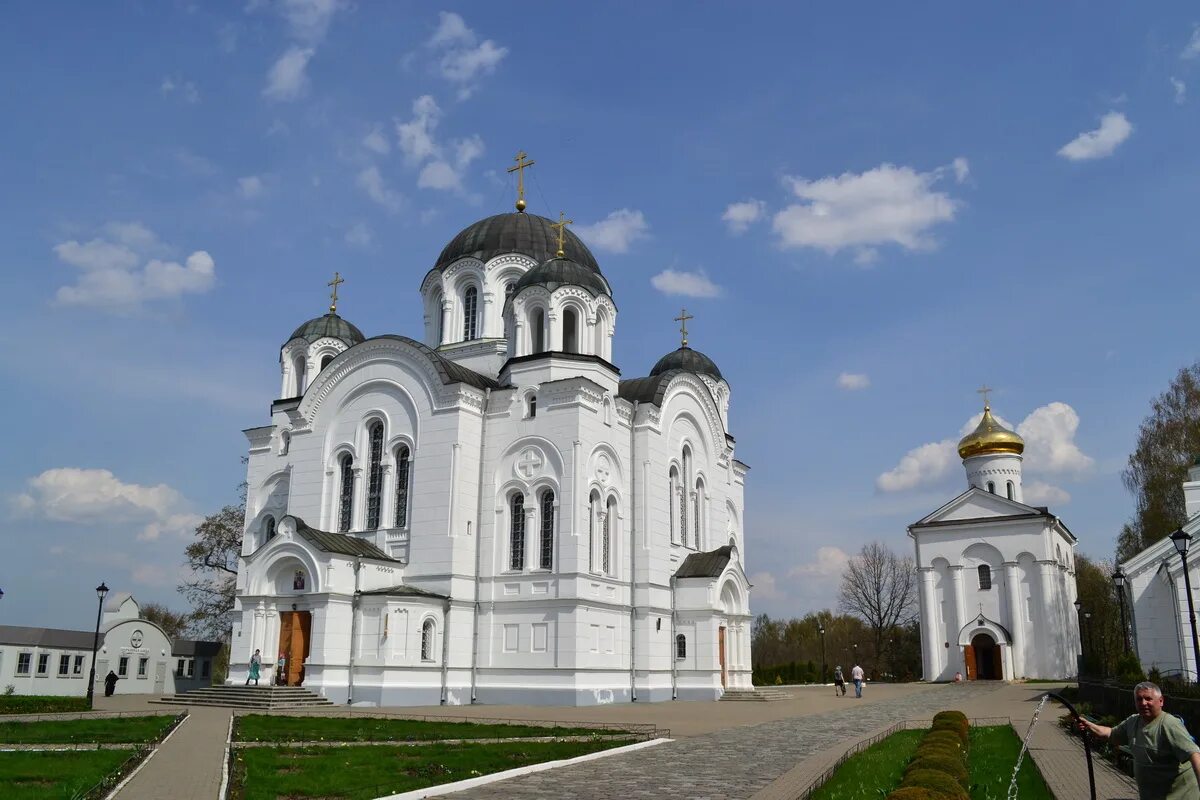 Рубон в полоцке. Полоцк казань. Софийский храм в полоцке. Церковь софия полоцкая снаружи. Полоцка шариш.