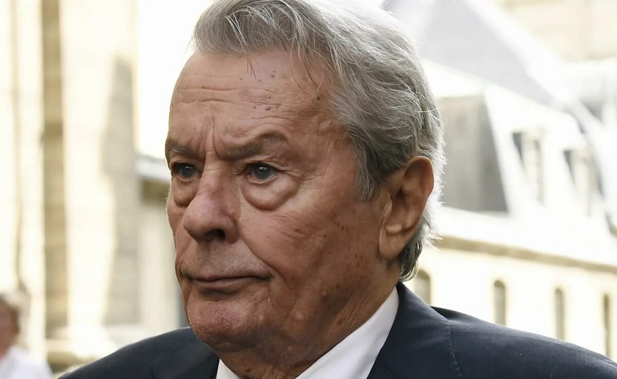 Сколько лет алену делону сейчас в 2023. Ален делон сейчас. Сколько лет алену делону сейчас в 2023. Ален фабьен морис марсель делон. Ален делон сейчас 2021.