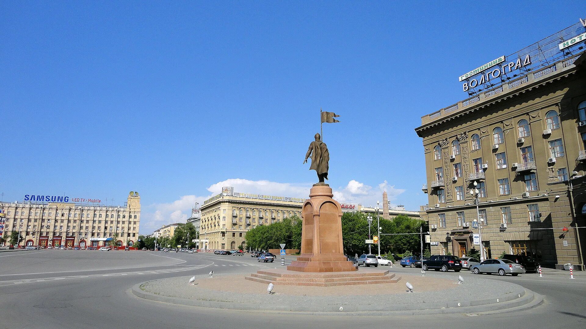 Пл павших борцов. Площадь павших борцов волгоград. центральная площадь волгограда. площадь павших борцов достопримечательности волгограда. площадь ленина волгоград.