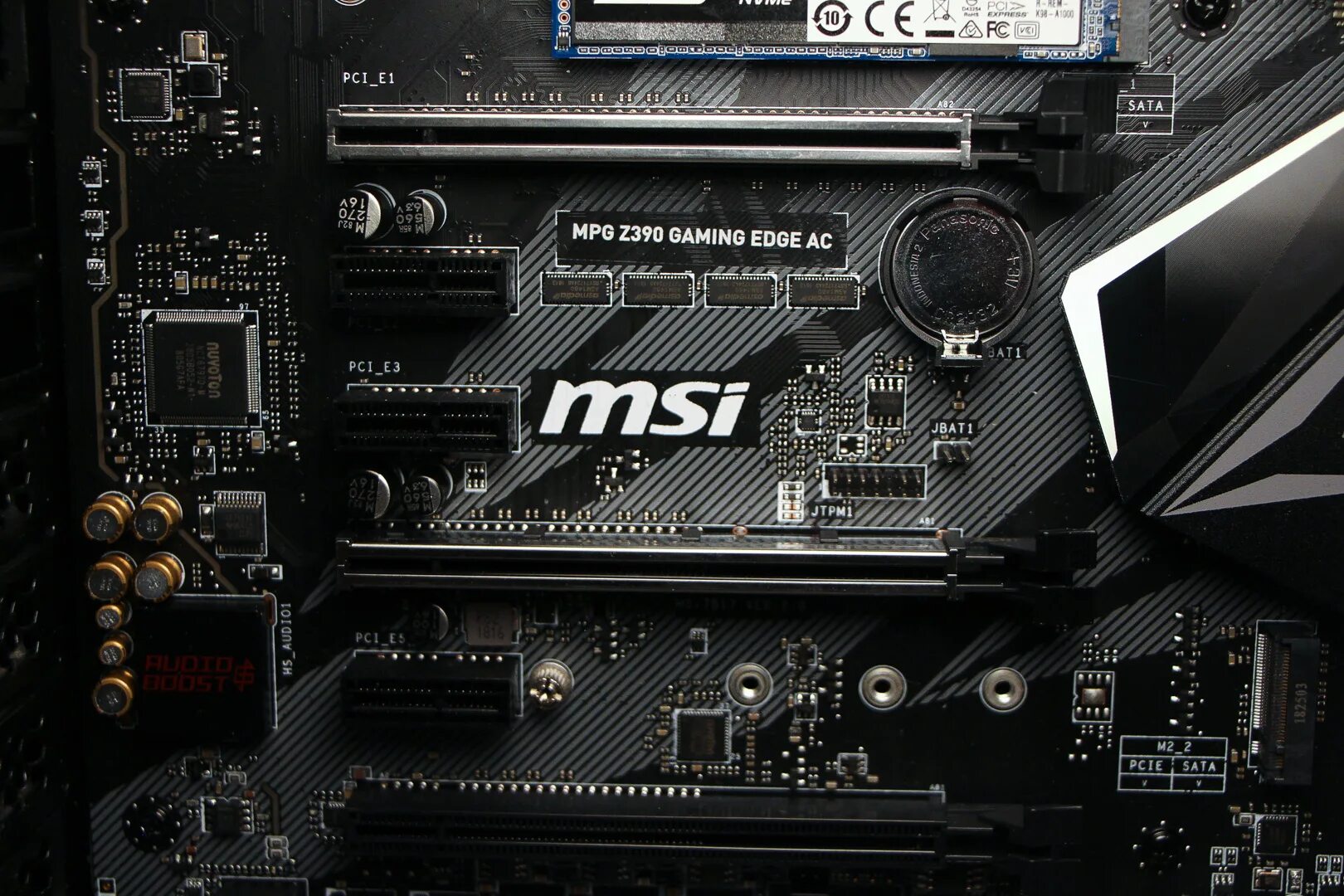 Mpg gaming edge ac. Материнка MSI 390z. MSI z390 Edge AC. Материнка: MSI z390 Edge WIFI. MSI mpg z390 Gaming Edge AC.