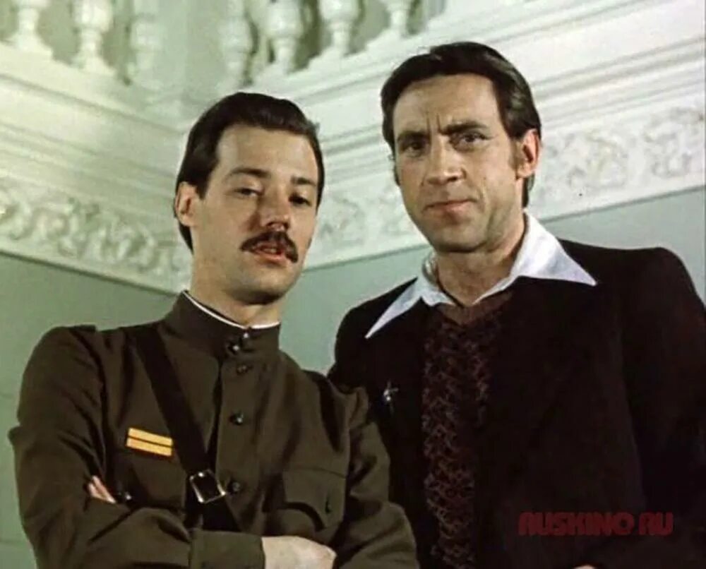 Место встречи она же. Место встречи она же. Жеглов и фокс. Место встречи изменить нельзя манька облигация. Место встречи она же.