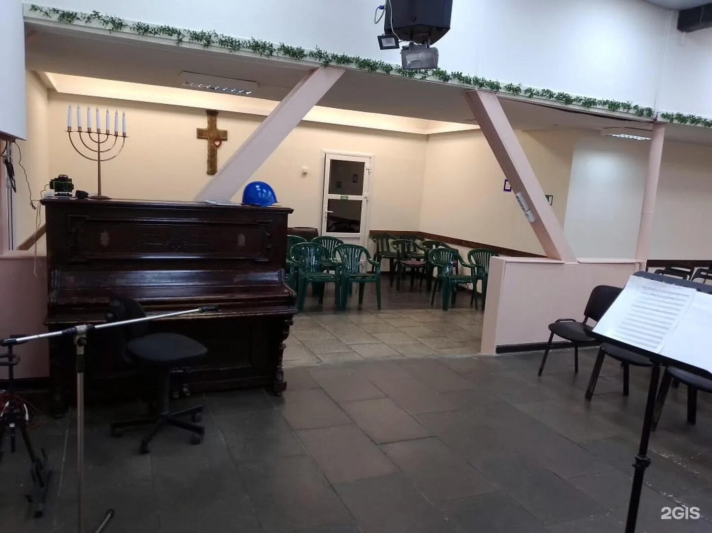 Улица христианская. Улица христианская. Протестантская церковь лос-анджелес. Протестантская церковь лос-анджелес. Улица христианская.