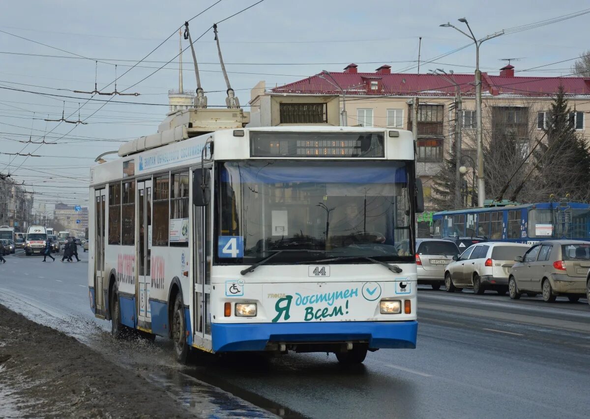 Троллейбус 4а симферополь. Тролза оптима омск. троллейбус 4 омск. маршрут 4 троллейбус омск. лукашевича омск троллейбус.