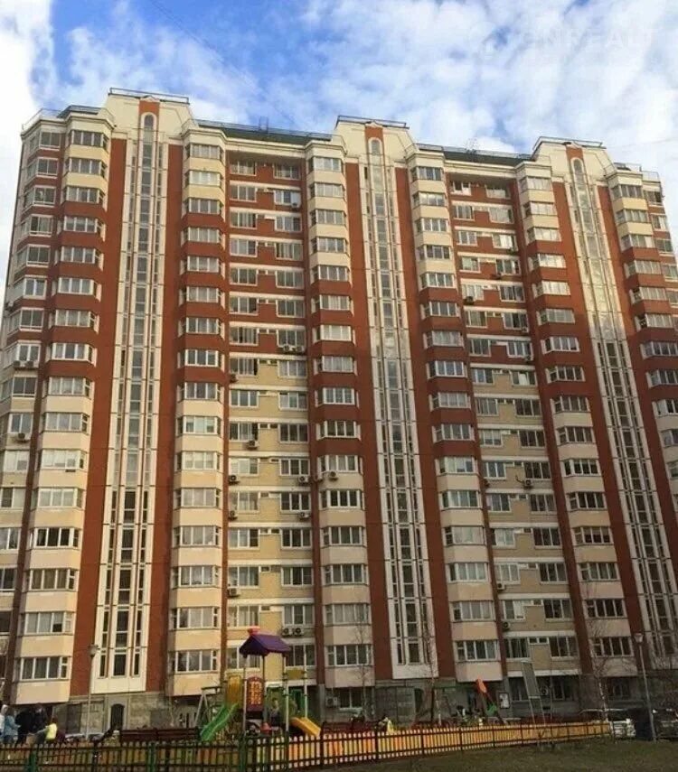 Москва ул коммунарка 14. Лазурная 7 коммунарка. Лазурная 8 коммунарка. Москва ул коммунарка 14. Москва ул коммунарка 14.