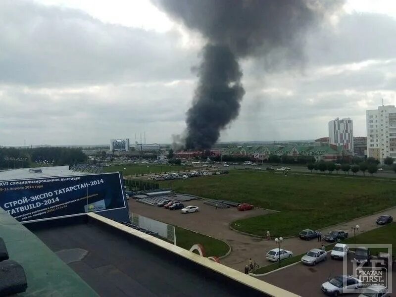 Что горит в челнах сейчас. В челнах сгорел рынок. рынок караван в набережных челнах. что горит в набережных челнах сейчас. пожар в набережных челнах сегодня на гэсе.