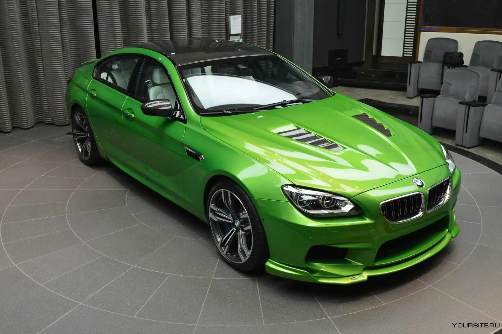 Кислотные машины. BMW m6 зеленая. BMW m6 Gran Coupe. BMW m6 f13 Green. BMW m6 Gran Green.