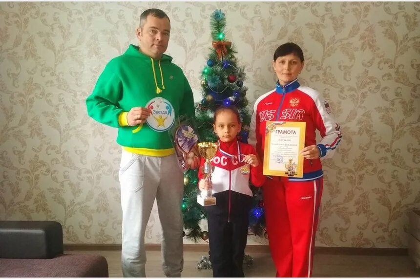 Рисунок на тему спортивная семья. Итоги конкурса моя спортивная семья. Итоги конкурса моя спортивная семья. Конкурс рисунков моя спортивная семья. Итоги конкурса моя спортивная семья.