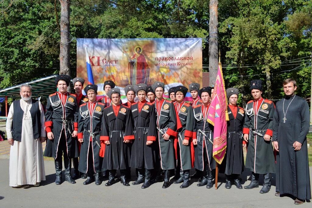 Поселок курганинск. Курганинск Краснодарский край. Константиновская Курганинский район Краснодарский край. Парк Победы Курганинск. Курганинский казачий кадетский корпус.