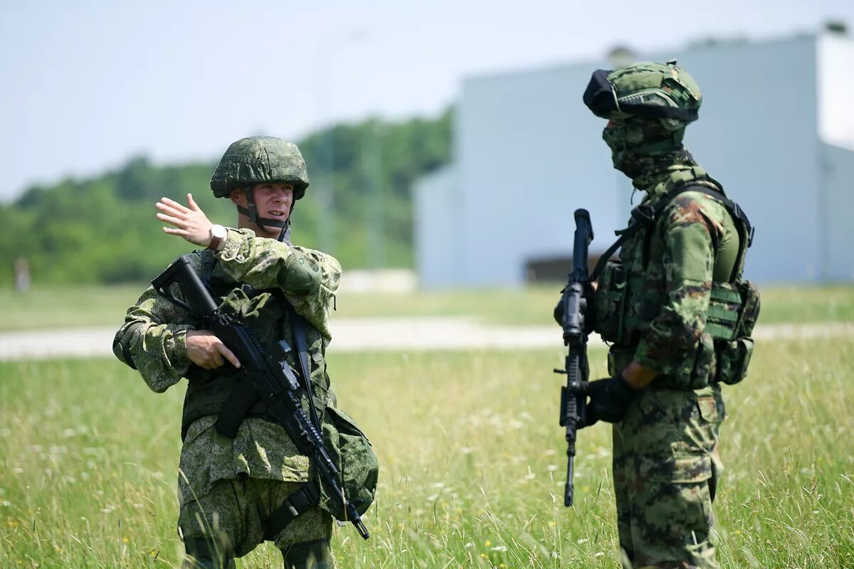 Учения. Учения Российской армии. Военные Сухопутные войска. Учения сухопутных войск. Армия РФ учения.