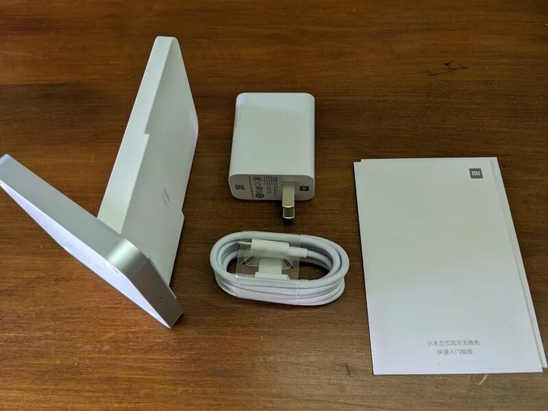 Блок Xiaomi 30w. Xiaomi 30w Charger. Беспроводная зарядка Xiaomi 33w. Блок питания Xiaomi 10w. Mi wireless stand