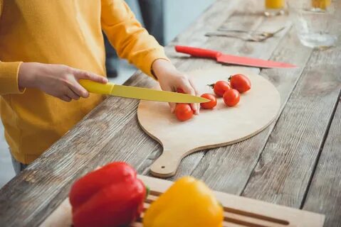 Slicing vegetables