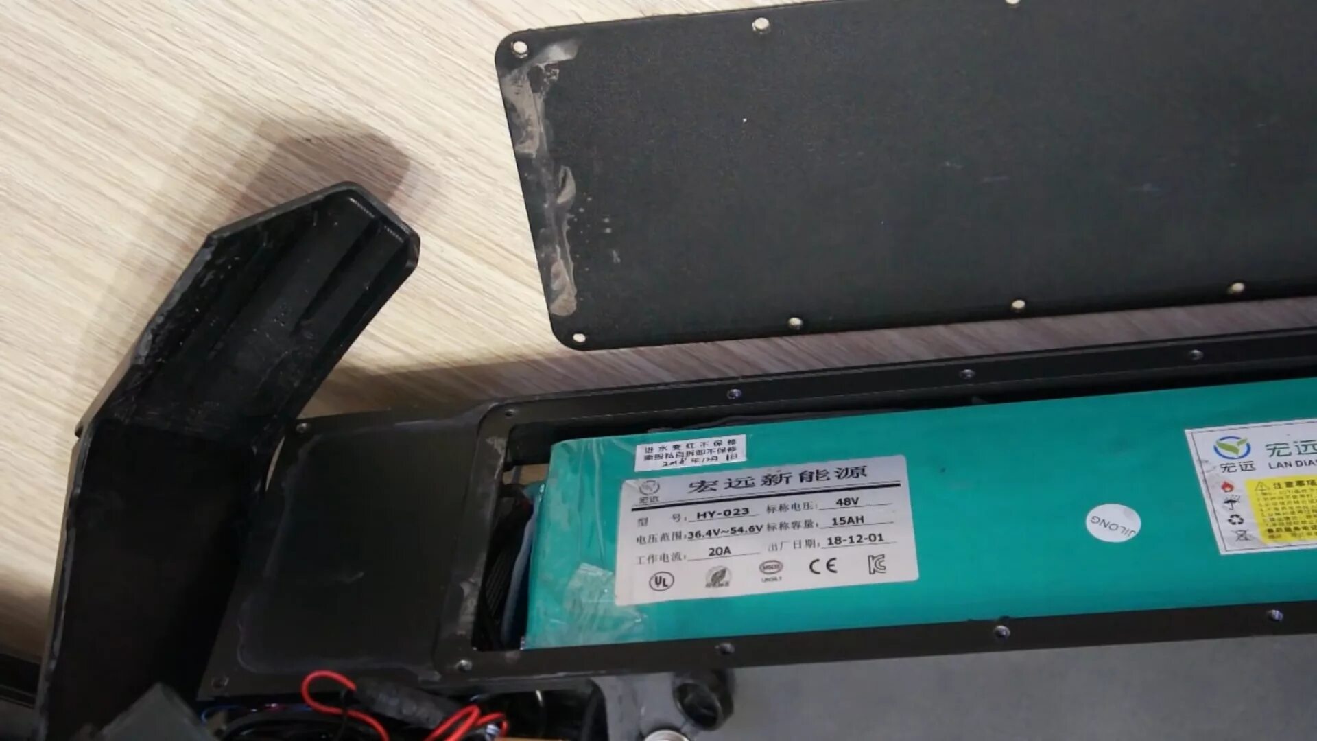 Аккумулятор для электросамоката kugoo m4. Батарея для куго м4. 8 ah. Kugoo m4 pro 18ah аккумулятор. Аккумулятор для kugoo m4 48v 13ah.