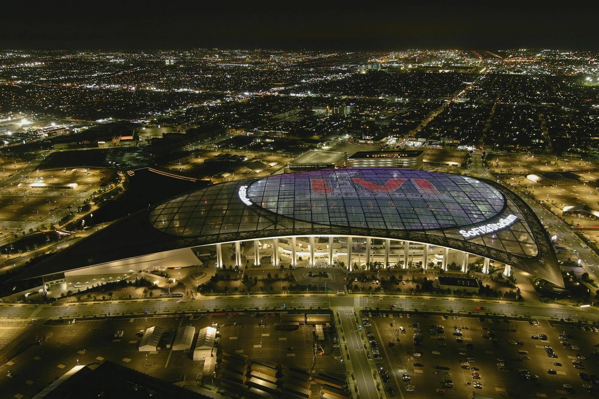 Sofi stadium. Супер Боул Арена. Sofi Stadium вместимость. Арена Софи Стэдиум фото.