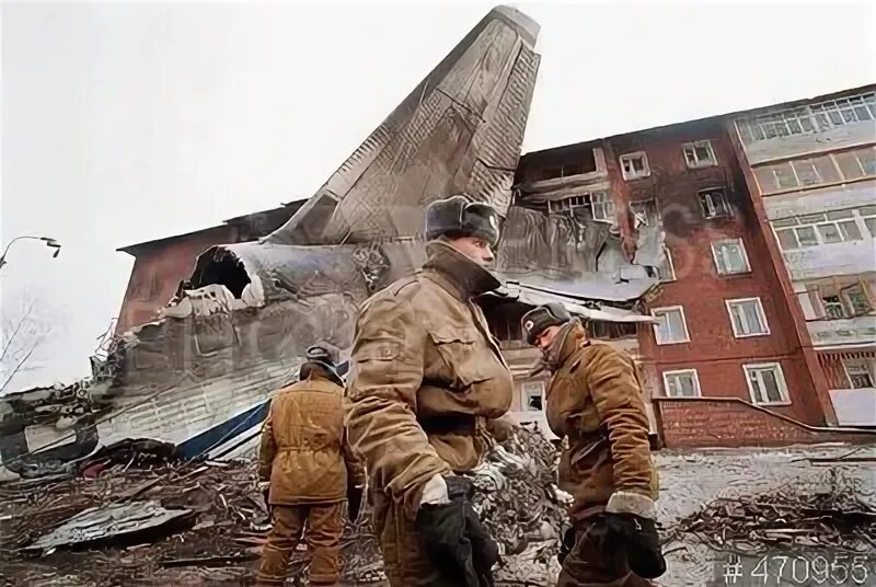 Самолет в дом в новосибирске. Катастрофа АН-124 В Иркутске. АН-124 Иркутск 1997.