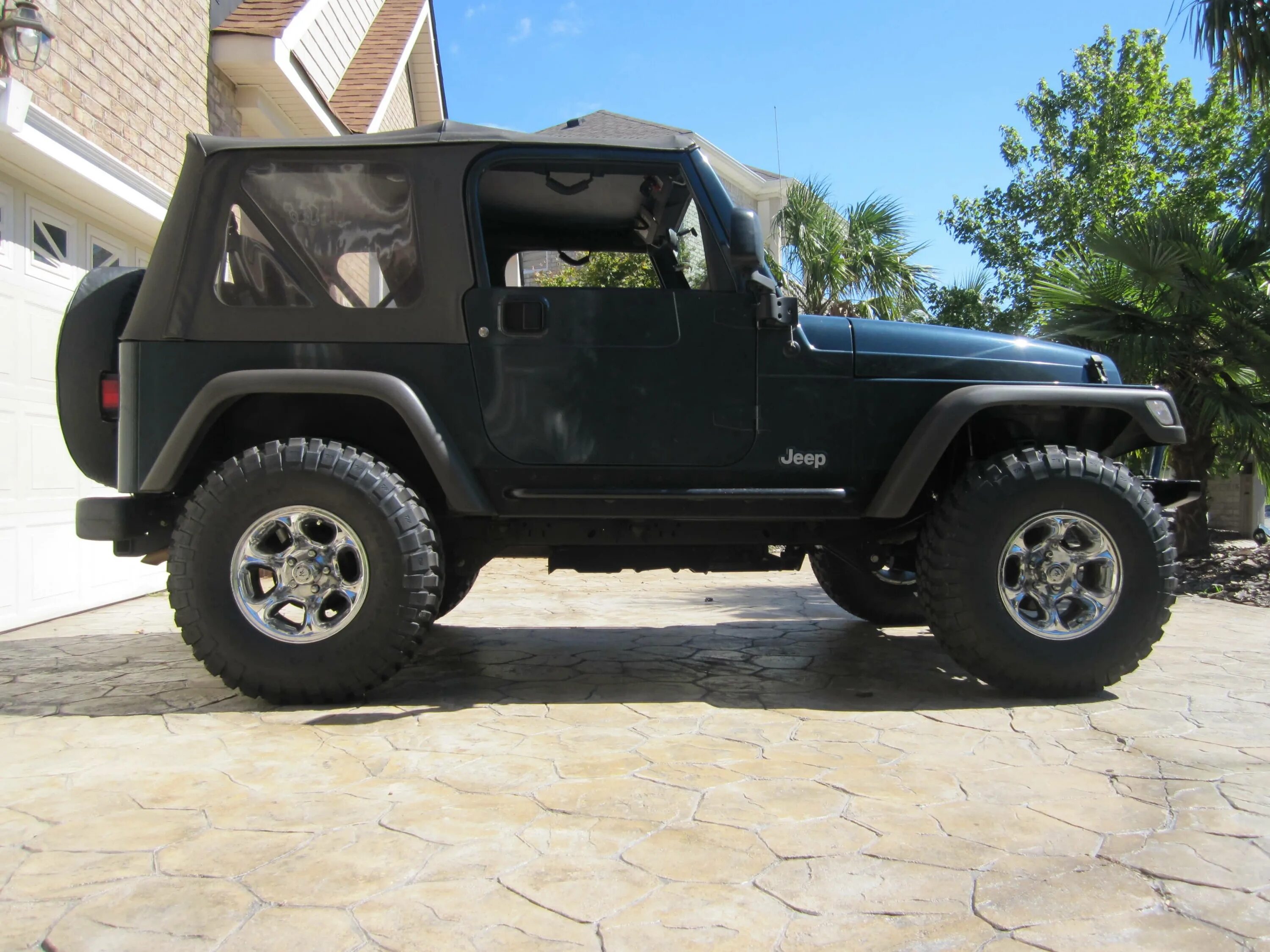 Jeep xj 31 tires in 3 inch lift 2 inch wheel spacer. Land cruiser 76 33 inch tires 2 inch lift. 33 inches. 33 inches. 33 inches.