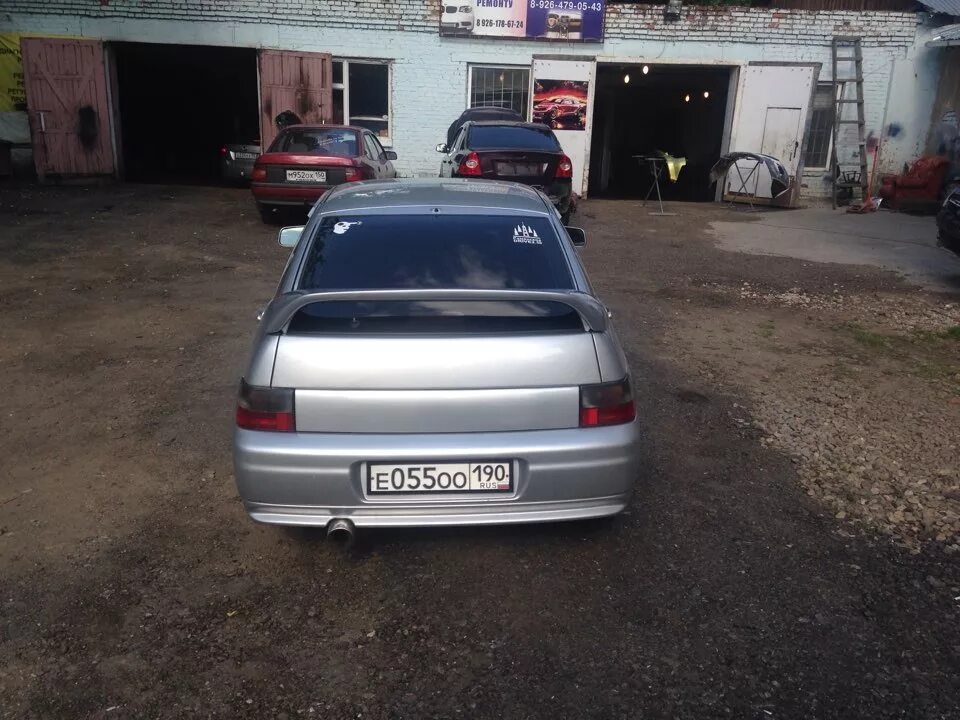 Спорт спойлер на ваз 2112. Шильдик ваз 2112. 2 спойлера на ваз 2112. Спойлер ваз 2112 2001. Спойлер на ваз 2112.