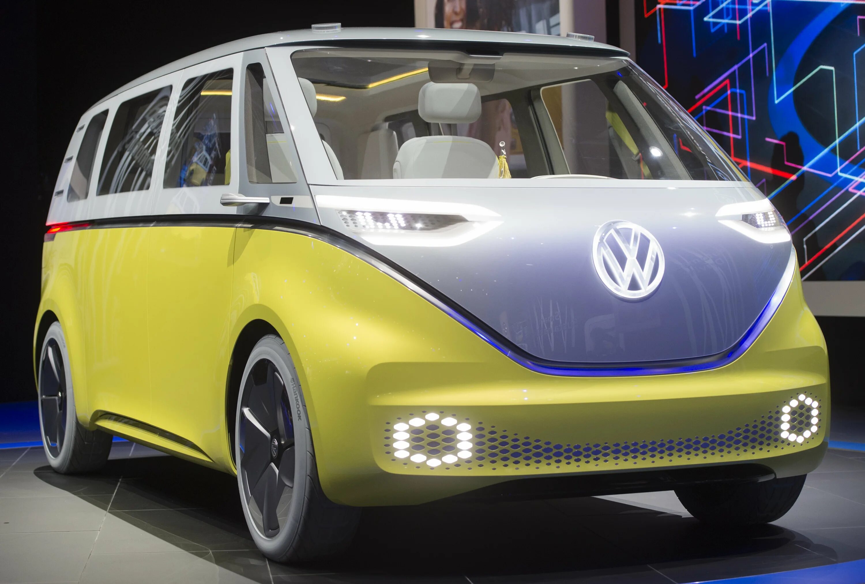 Электро фольксваген. Volkswagen Electric car 2022. Volkswagen Volkswagen электрокар. Volkswagen Concept. Volkswagen электроавтомобиль Фольксваген.