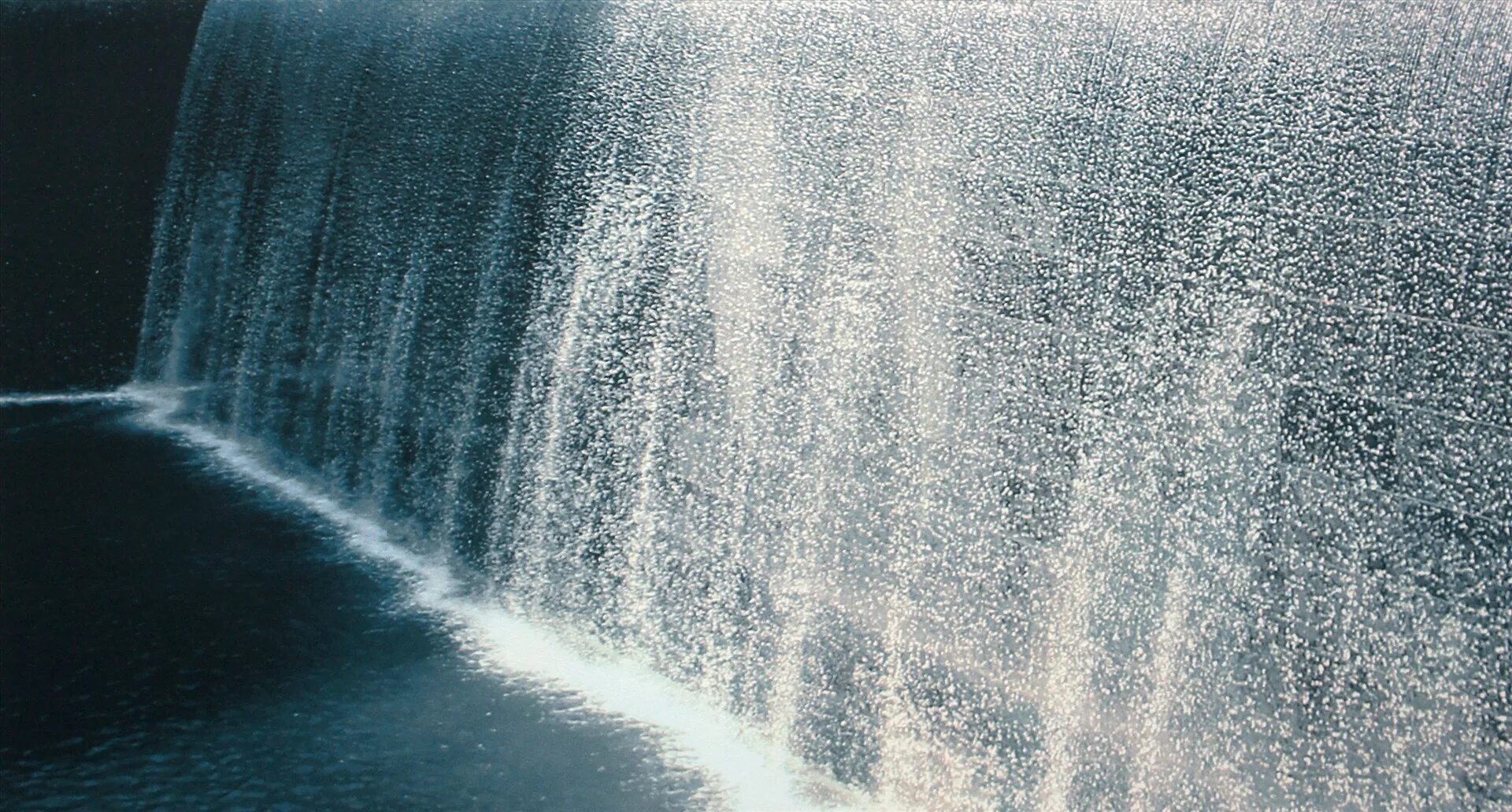 Падающая вода. Водопад близко текстура падающей воды. Вода 2.5д. Видео падать в воду.