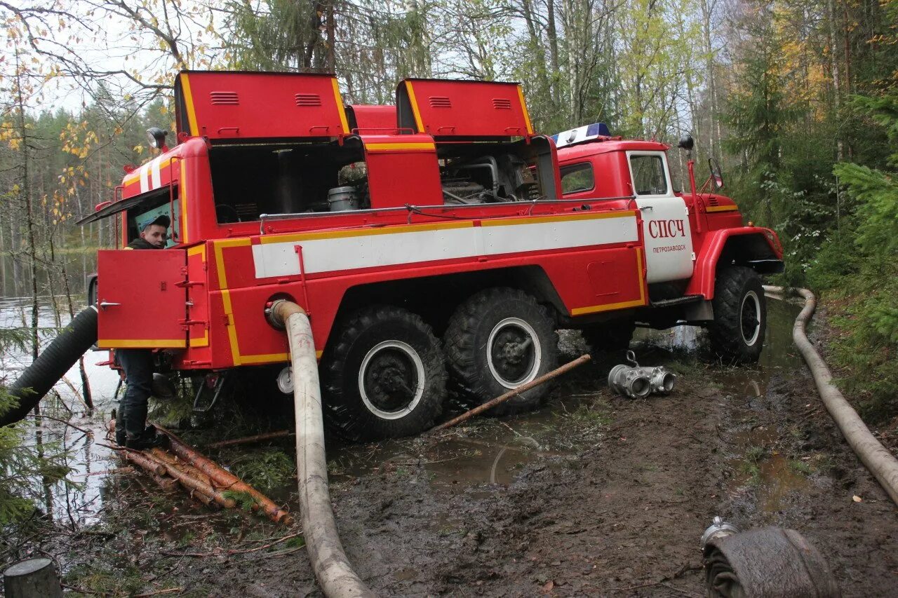 Пожарный автомобиль пнс. ПНС-110 ЗИЛ-131. ПНС 110 ЗИЛ. ПНС-110 131. ПНС-110(131)-131а.