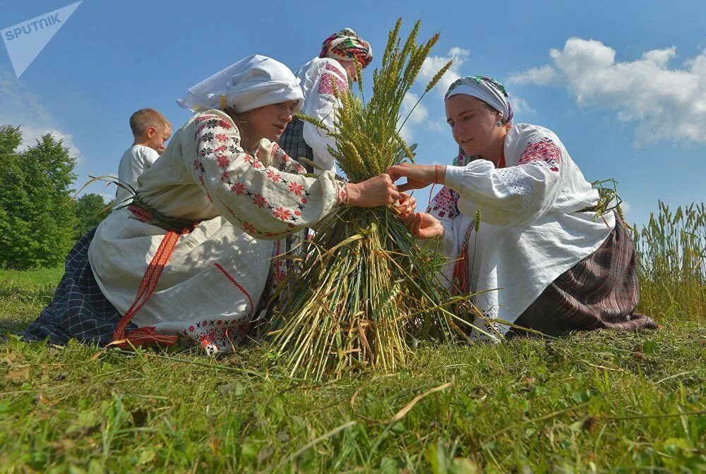 Формирование русской украинской и белорусской народностей. Белорусские традиции. Традиционные занятия белорусов. Традиции народов Белоруссии. Обряды белорусов.