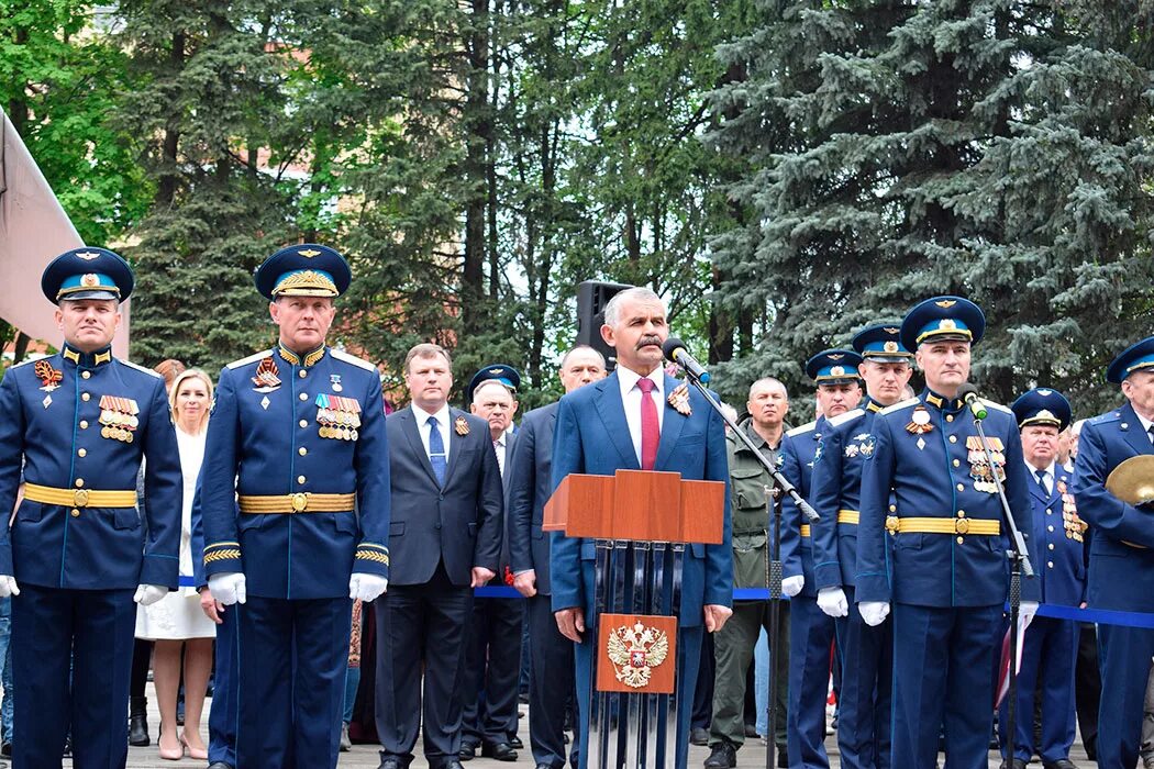 Погода чкаловский район нижегородской области. Посёлок Чкаловский Щёлковский район. Чкаловский аэродром Щелково. Чкаловский парк Щелково. Гарнизон Чкаловский Щелковского района.