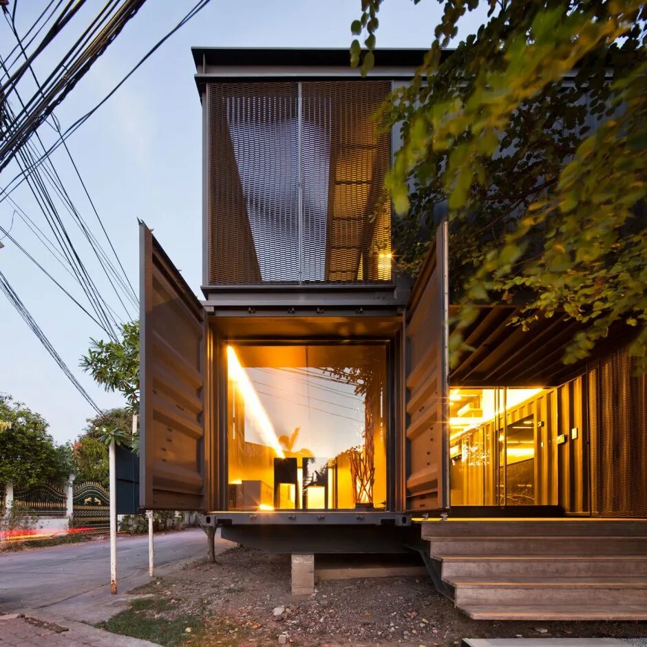 Офис из контейнеров. Дома из грузовых контейнеров. Контейнерный городок лондон великобритания. Дома из грузовых контейнеров. Здания из морских контейнеров.