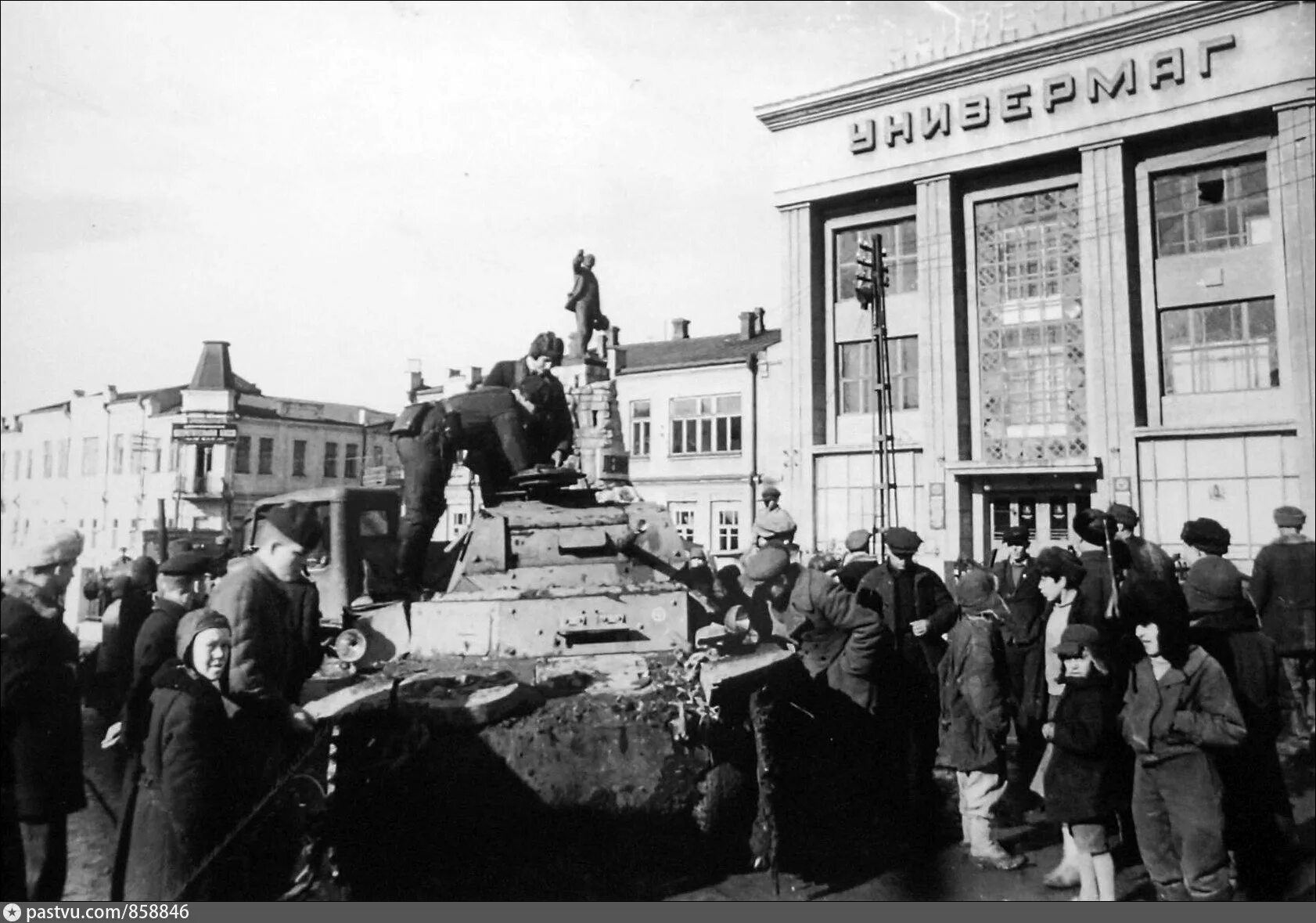 Орджоникидзе раньше. Орджоникидзе город Владикавказ 1942. Битва за Владикавказ 1942. Владикавказ 1941-1945. Бои за Орджоникидзе 1942.