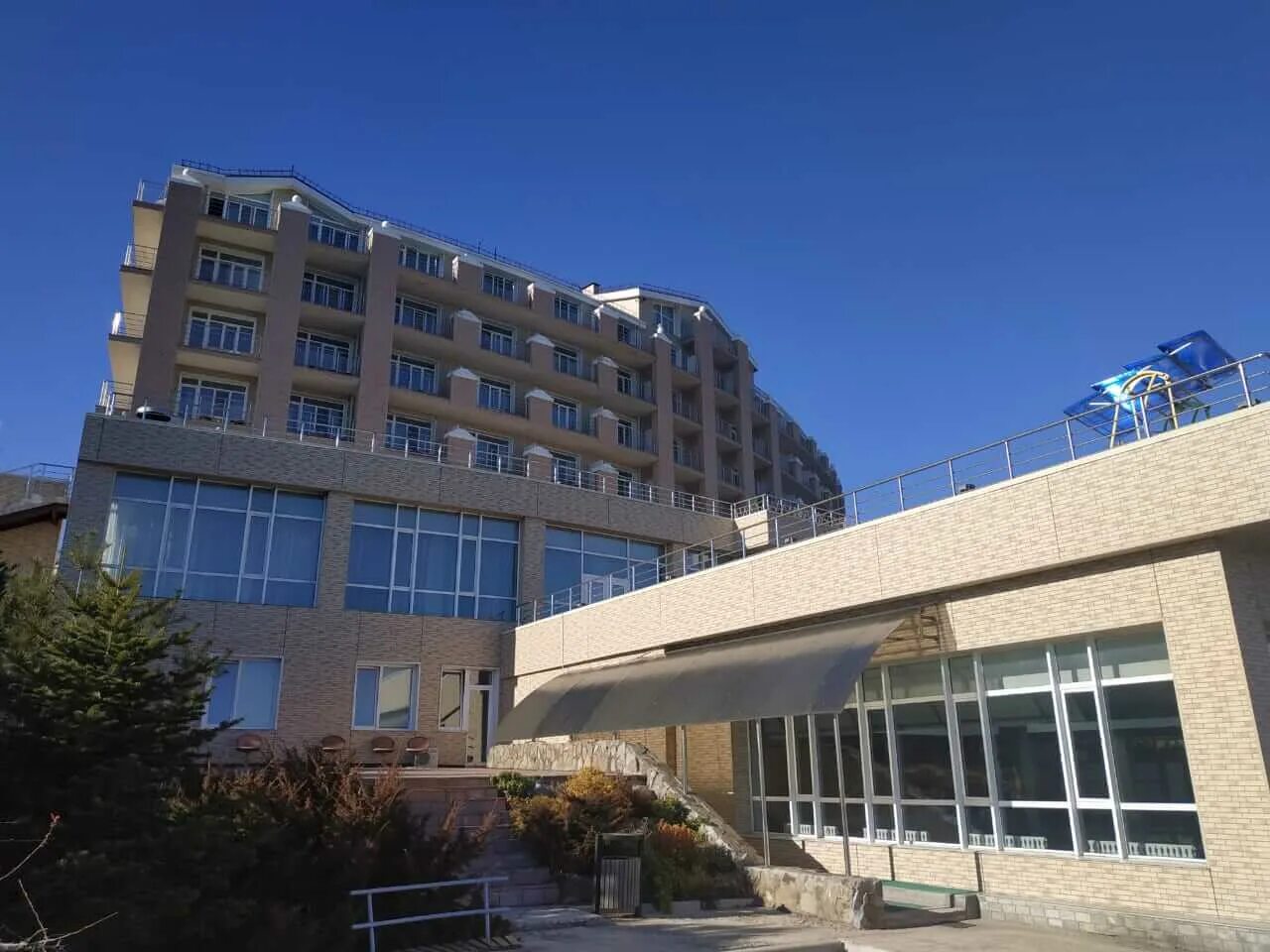 Славянка приморский край базы отдыха теплое море. Теплое море славянка. Гостиничный комплекс тёплое море приморский край. Тёплое море славянка. Тёплое море славянка.