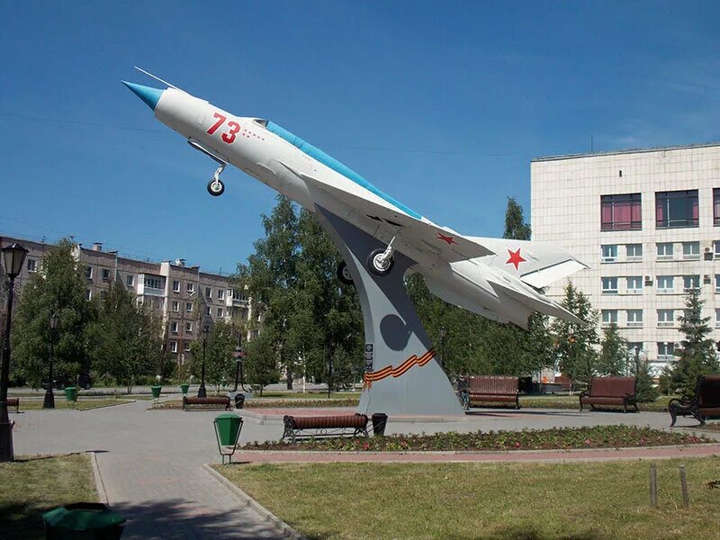 миг новоалтайск. строительная компания миг ск. альфа новоалтайск внутри. магазин альфа новоалтайск. самолет памятник миг-21 морозовск.