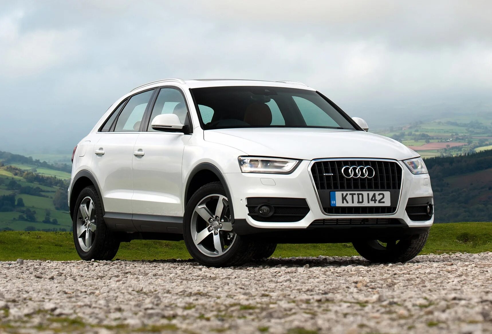 Audi q3 2018. Ауди ку 3. Audi q3 2011. EWEADN q3.