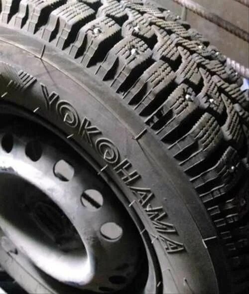 Yokohama Ice Guard 175/70 r13. Йокогама r13 зимняя. Резина Йокогама r 13 зима. Зимние шипованные шины Yokohama 175/70r13. Купить шины у ирины