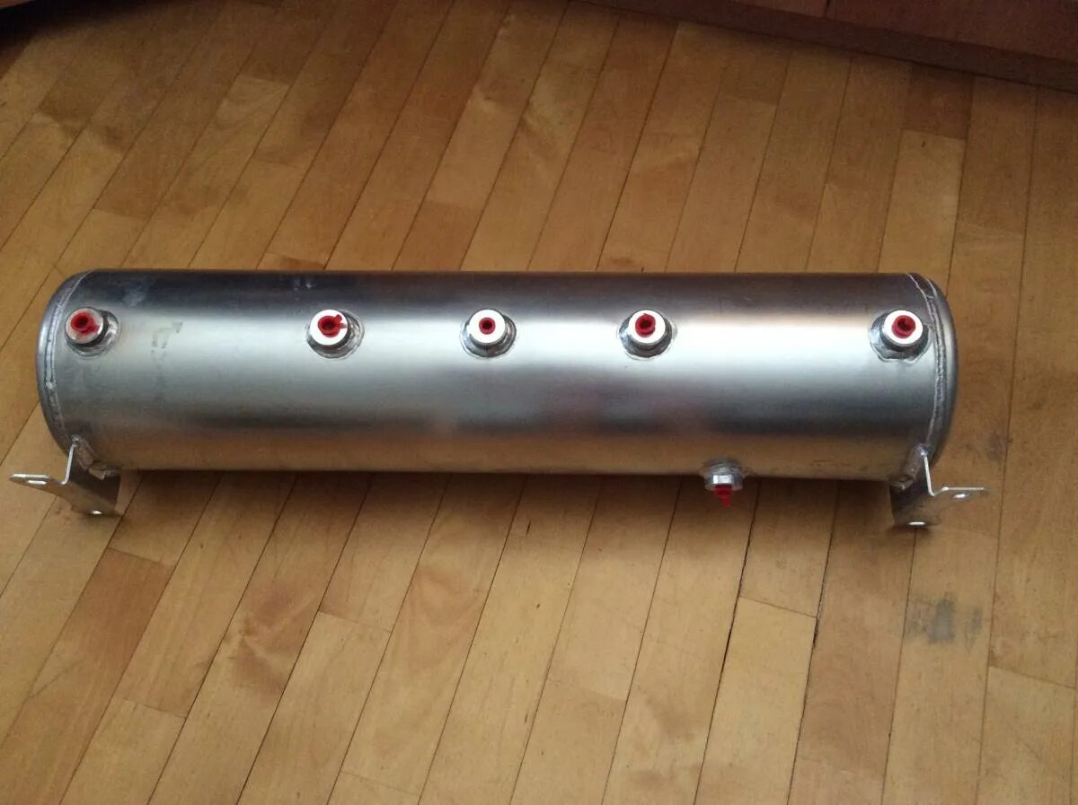 Ресивер для пневмоподвески для ваза. 128 ресивер с дудками. Продам ресивер. Продам ресивер. Ресивер воздушный 270 литров.