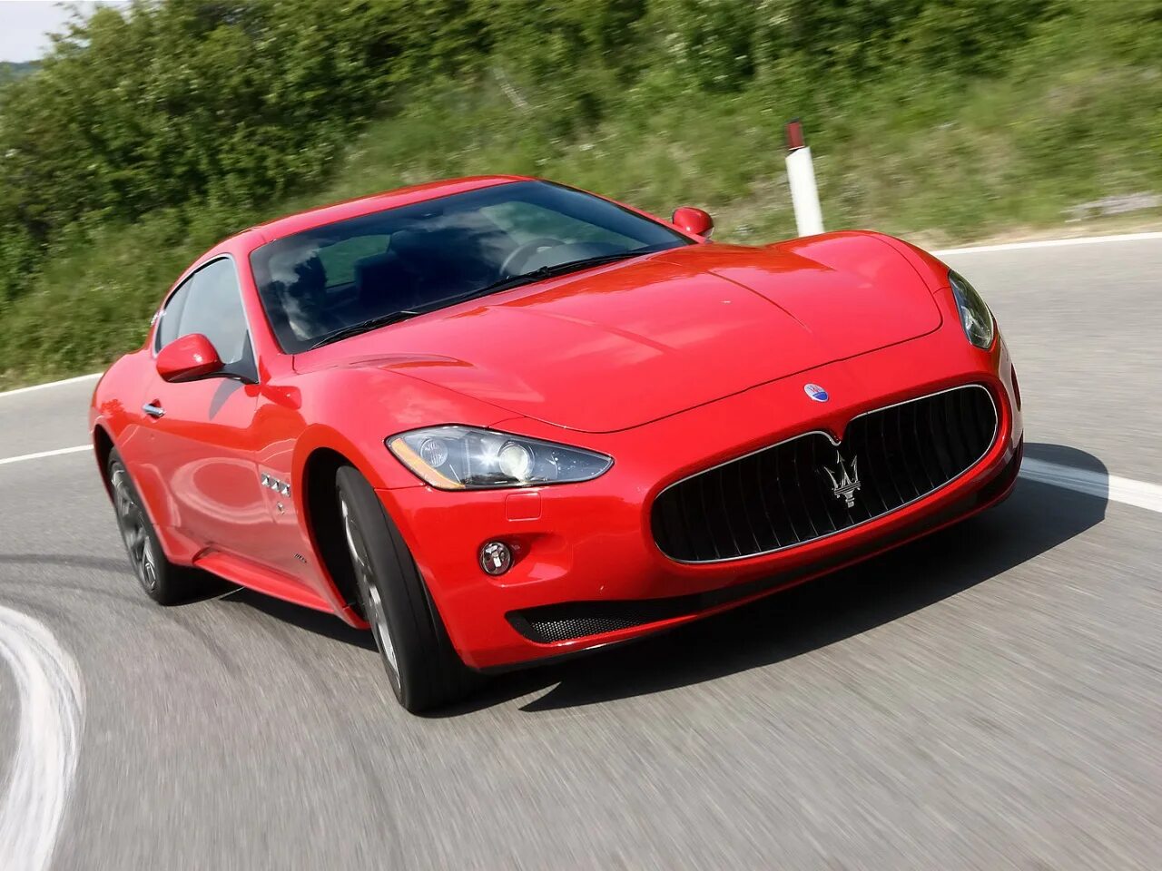 Авта машин. Мазерати купе Гран Туризмо. Maserati GRANTURISMO S 2008. Maserati Gran Turismo s 2009. Maserati GRANTURISMO красный 2008.