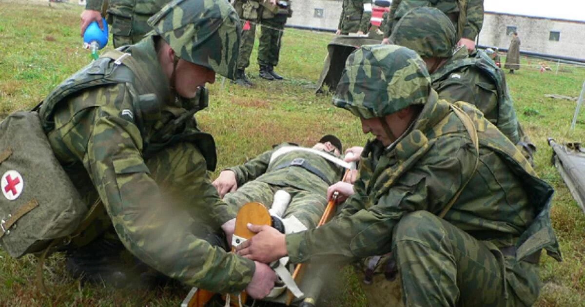 Помощь военным медикам. Помощь военным медикам. Полевой госпиталь мчс. Медицинское обеспечение. Помощь военным медикам.