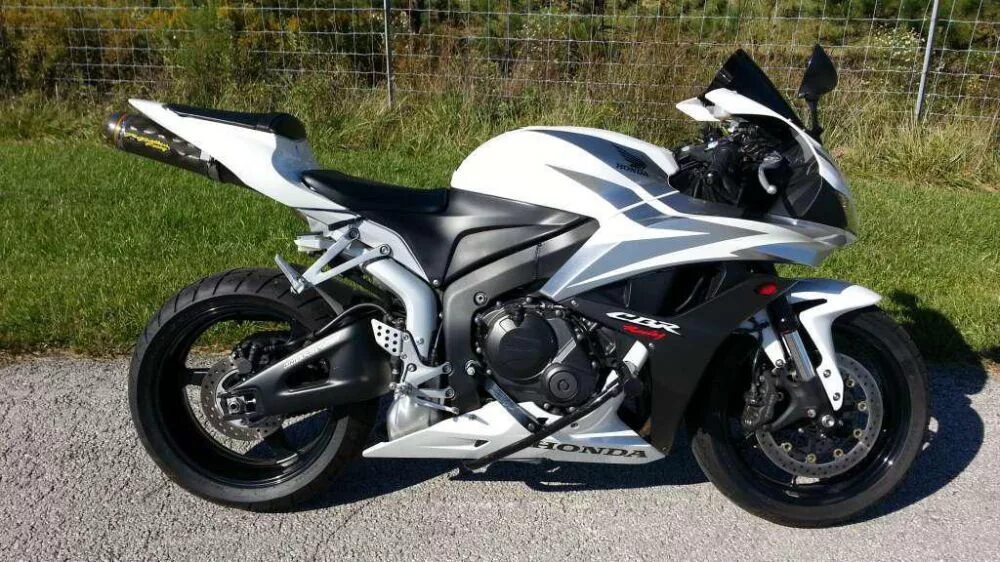 Хонда сбр 600 hh. 600 недорого. Honda cbr600rr. Honda cbr 600. Honda cbr600rr 2008.